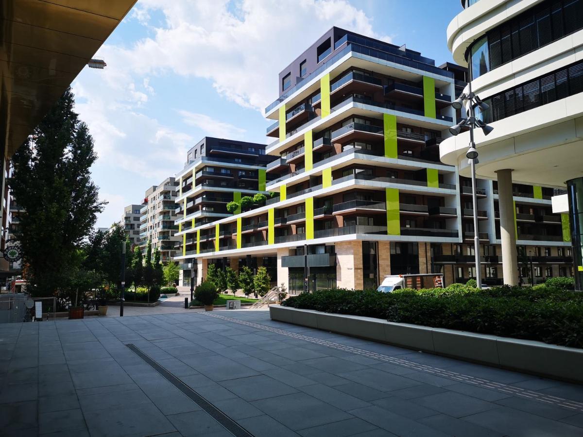 Corvin Promenade — Photos 1